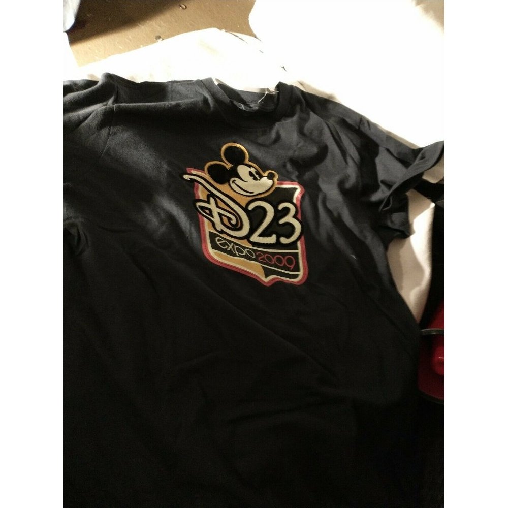 NEW Disney D23 Expo 2019 Shirt Disneyland Sz L
